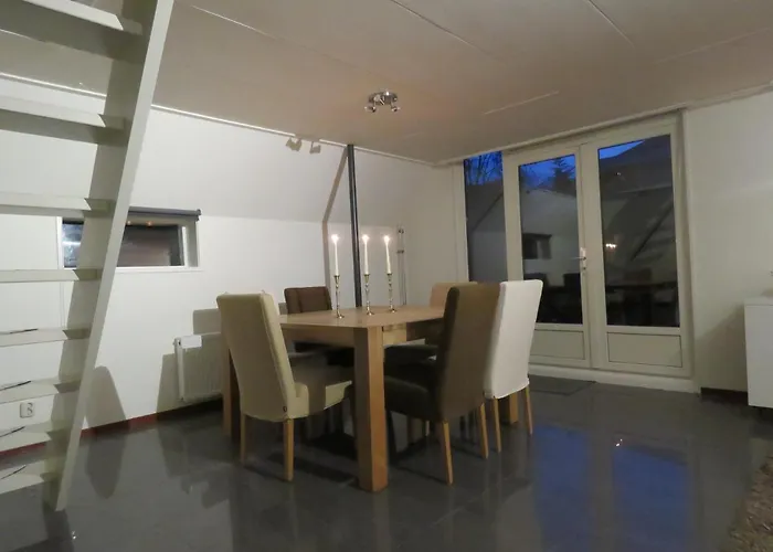 Lovely 8p Close To And Amsterdam Vakantiehuis