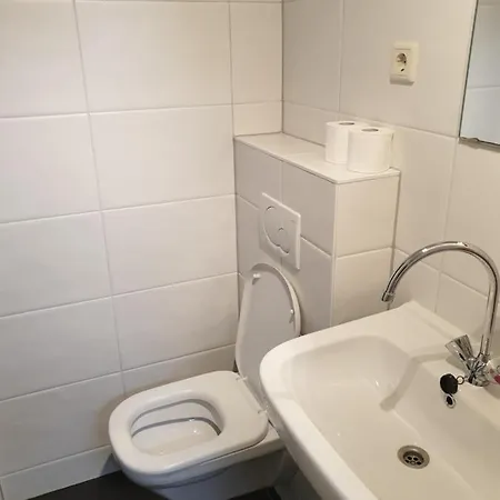 Lovely 8p Close To And Amsterdam *